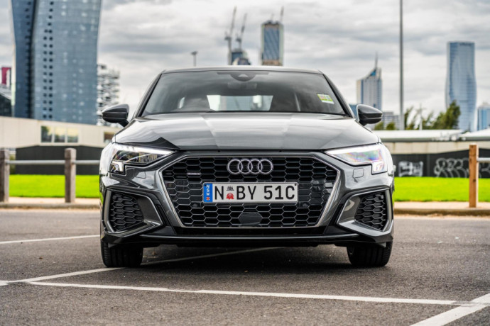 audi-a3-s-line-2018-big-1